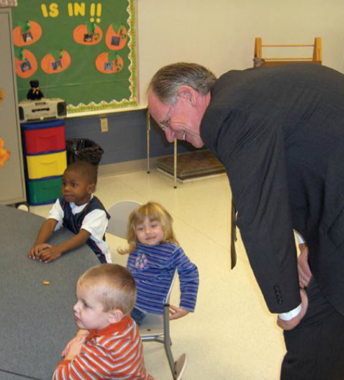 Congressman Castle visits a classroom at a Delaware school.