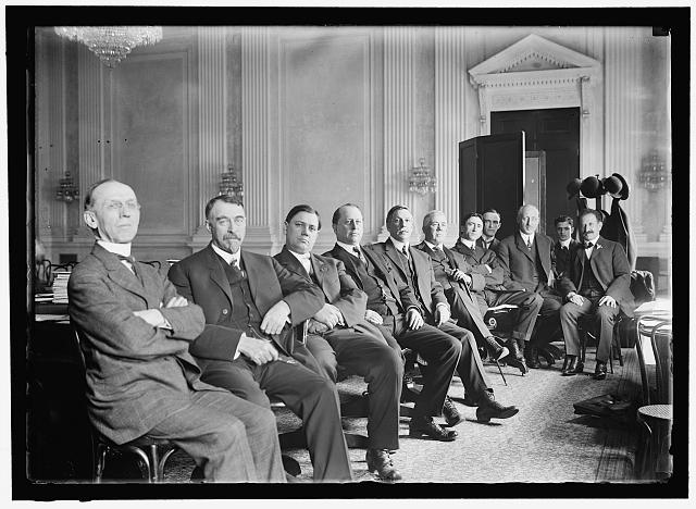 Old photo of congressmen