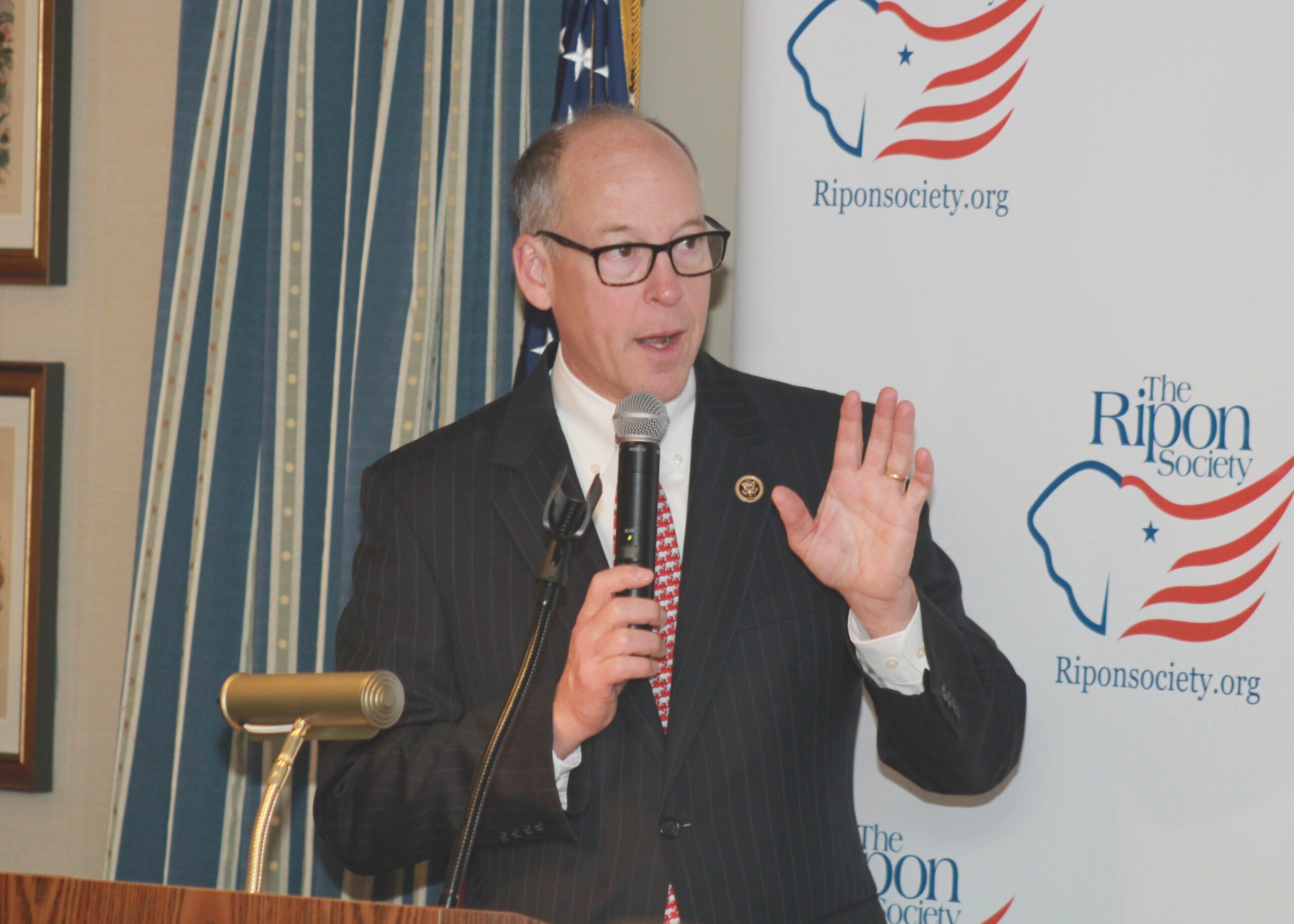 Ripon Society Holds Breakfast Discussion with  Chairman Greg Walden and 16 New Members of the House