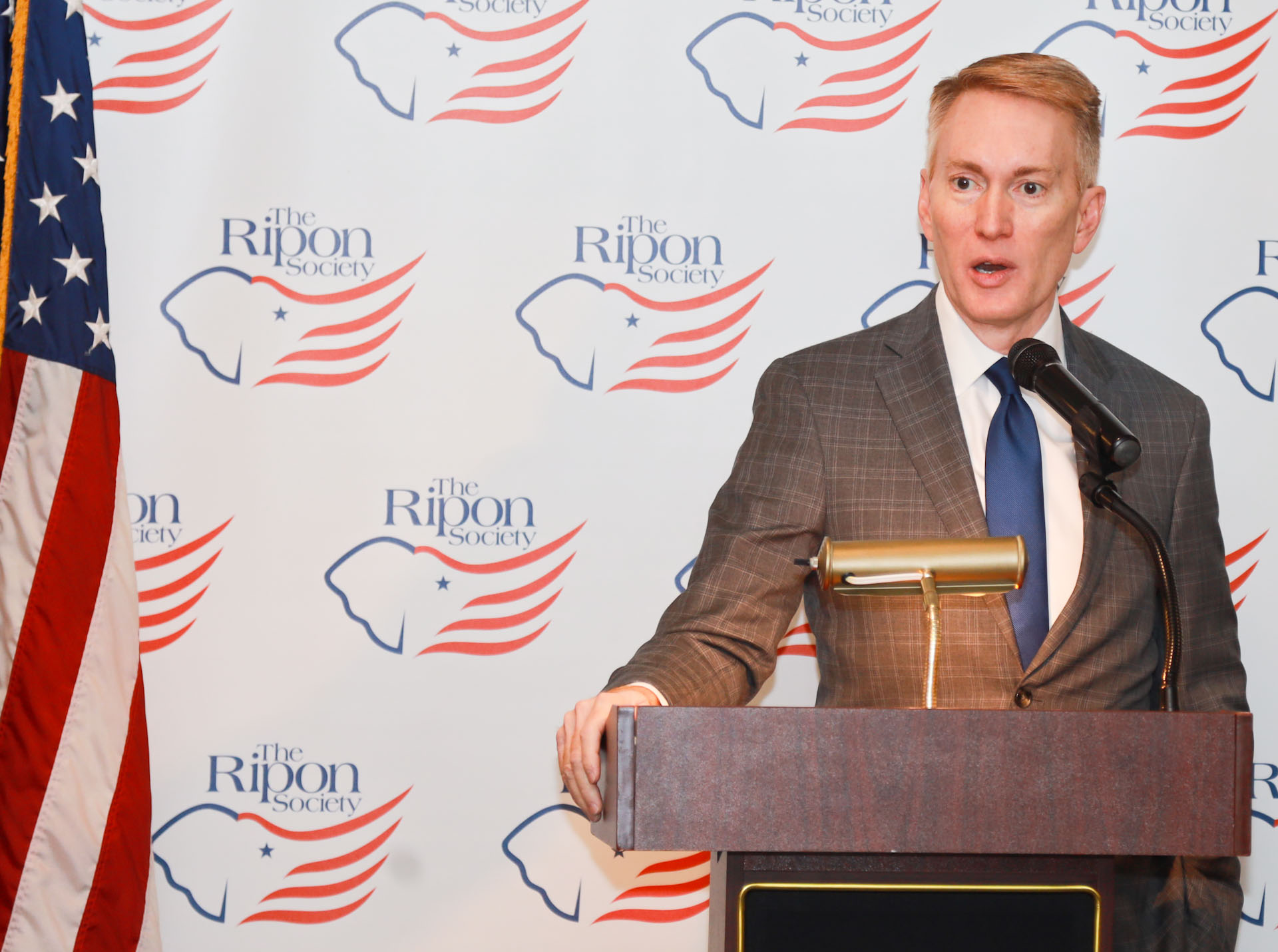 Lankford Leads Effort to Address Border Crisis, Saying It’s a Matter of National Security